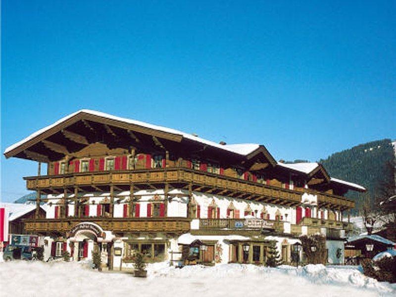 Kaiserhotel Neuwirt Oberndorf en Tyrol Extérieur photo