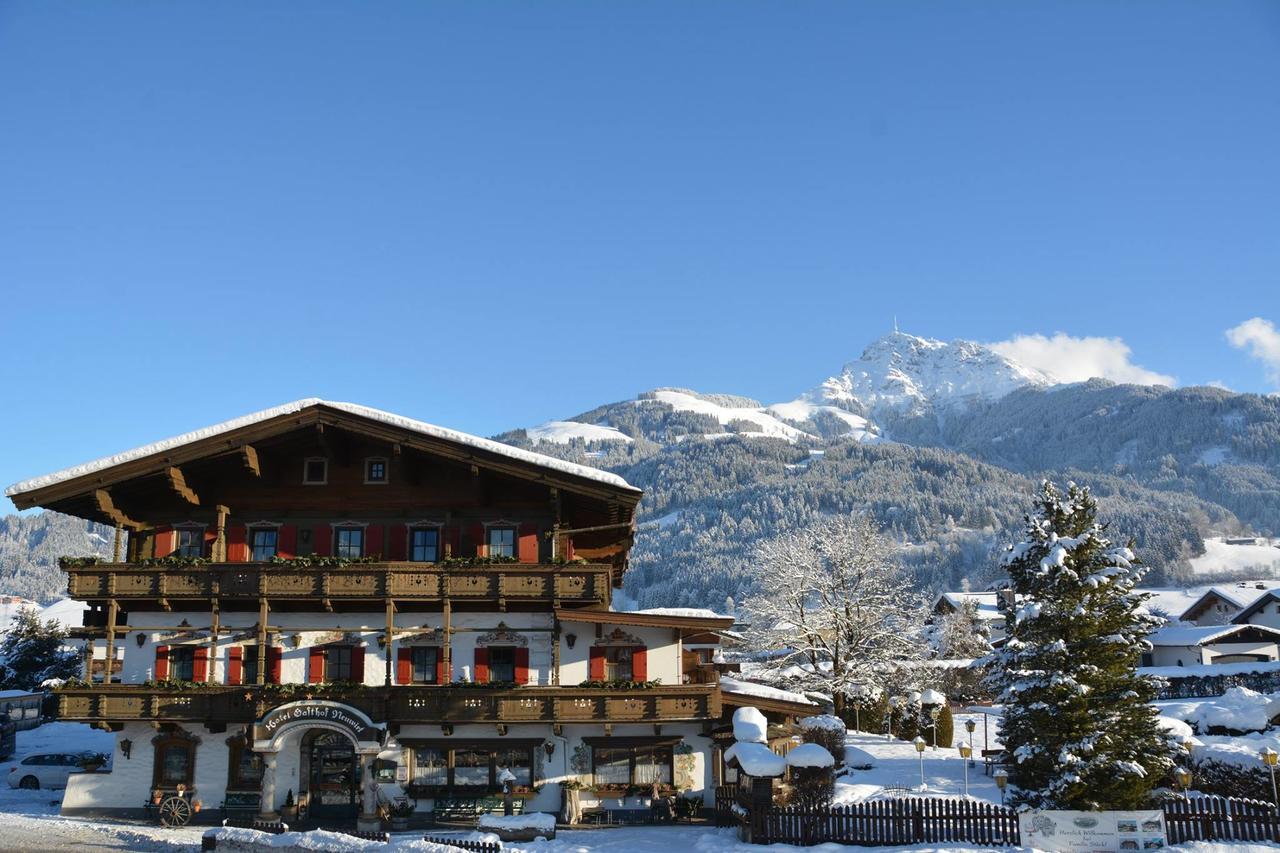 Kaiserhotel Neuwirt Oberndorf en Tyrol Extérieur photo