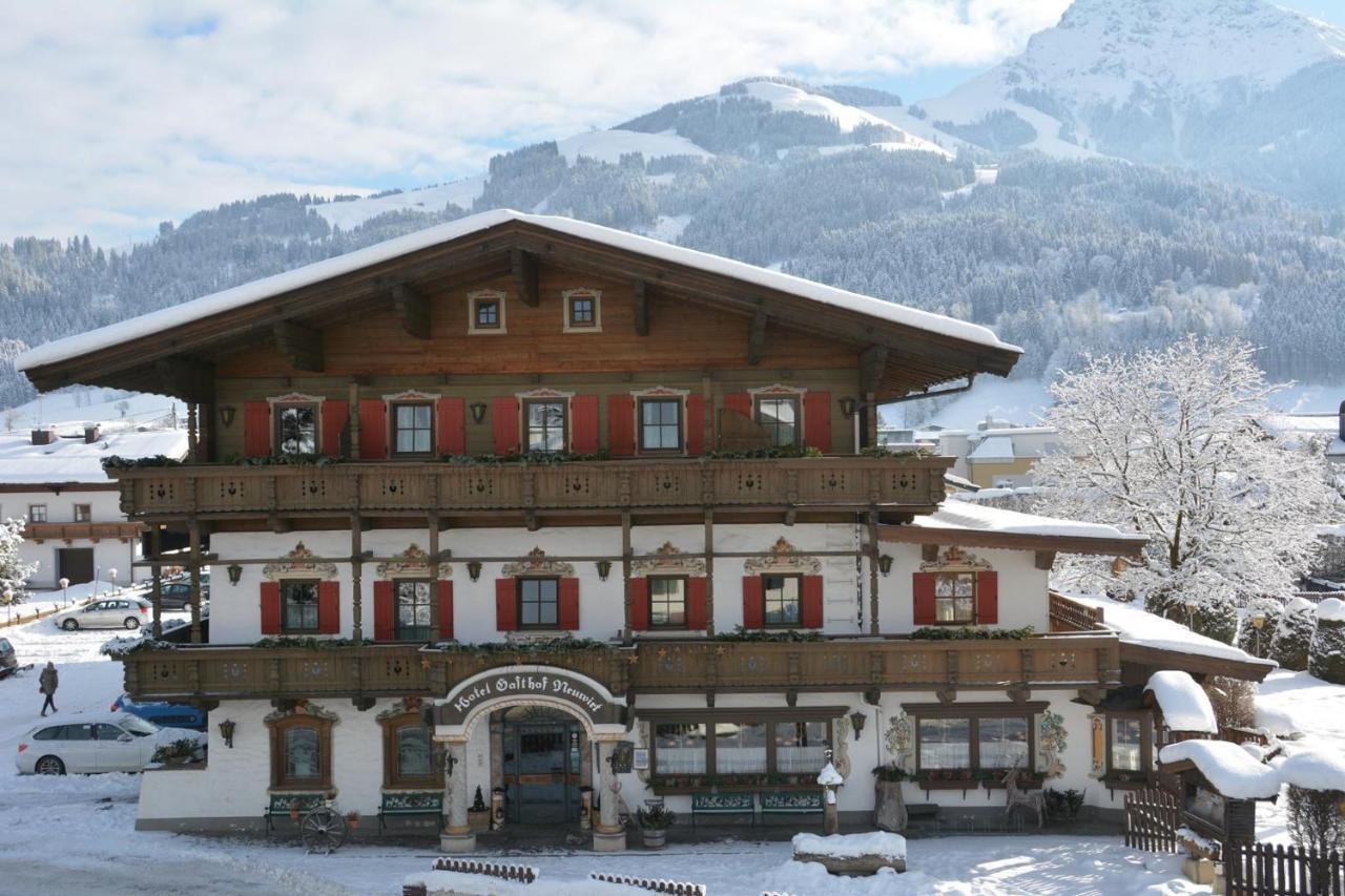 Kaiserhotel Neuwirt Oberndorf en Tyrol Extérieur photo